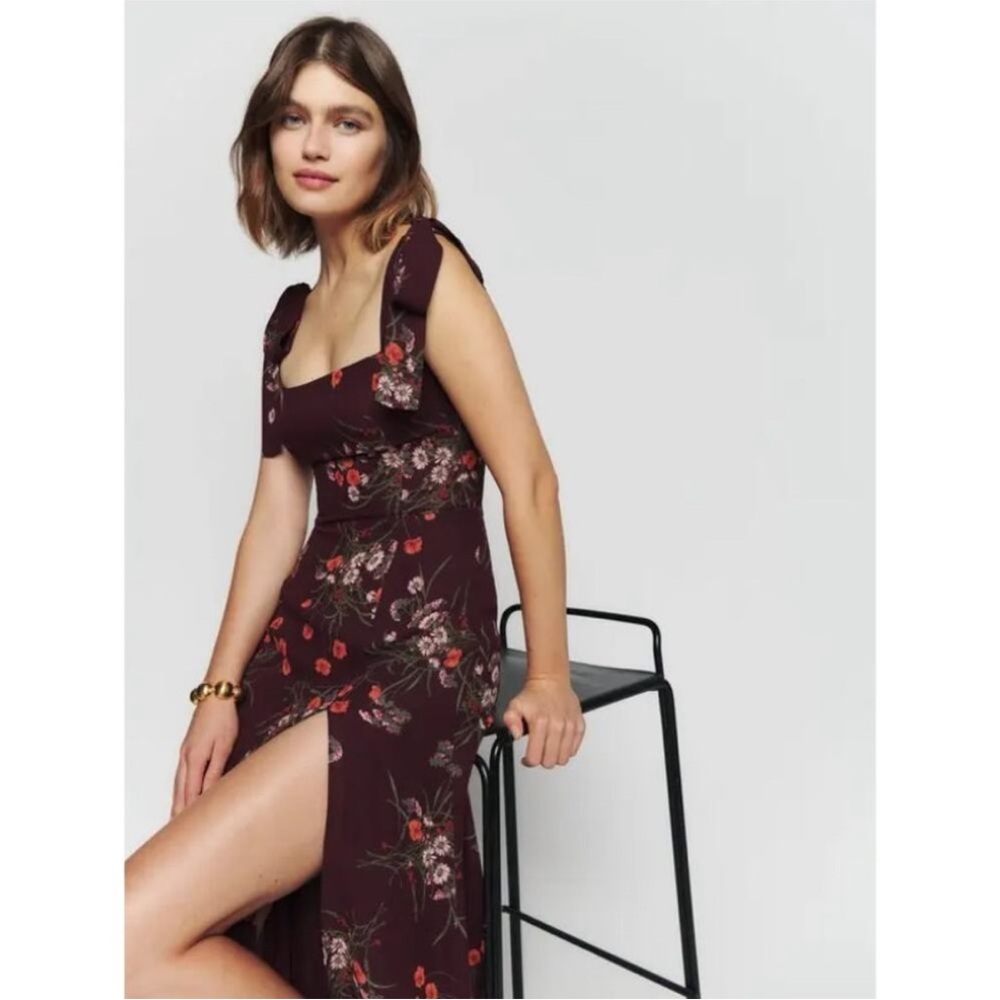 Reformation Twilight Dress in Emmeline (Maroon Floral) Size 4